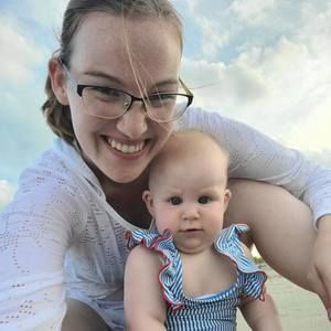 Meet your Posher, Carlee